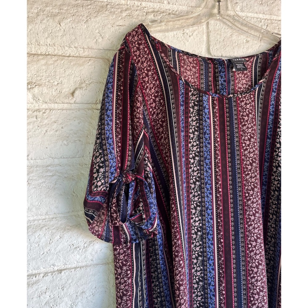 Torrid Size 2 (Plus) Boho Print Chiffon Tie Sleev… - image 2
